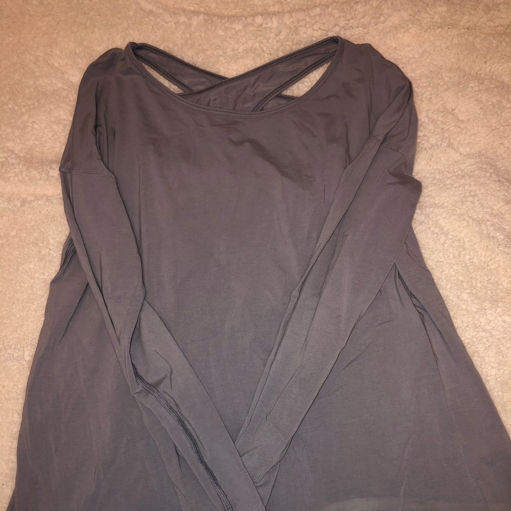 Lulu lemon long sleeved shirt